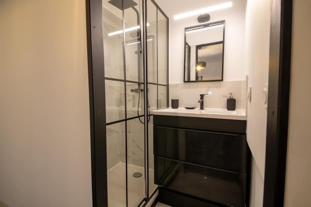 Elegant T3 Le Petit Palais Avignon Apartment Bagian luar foto