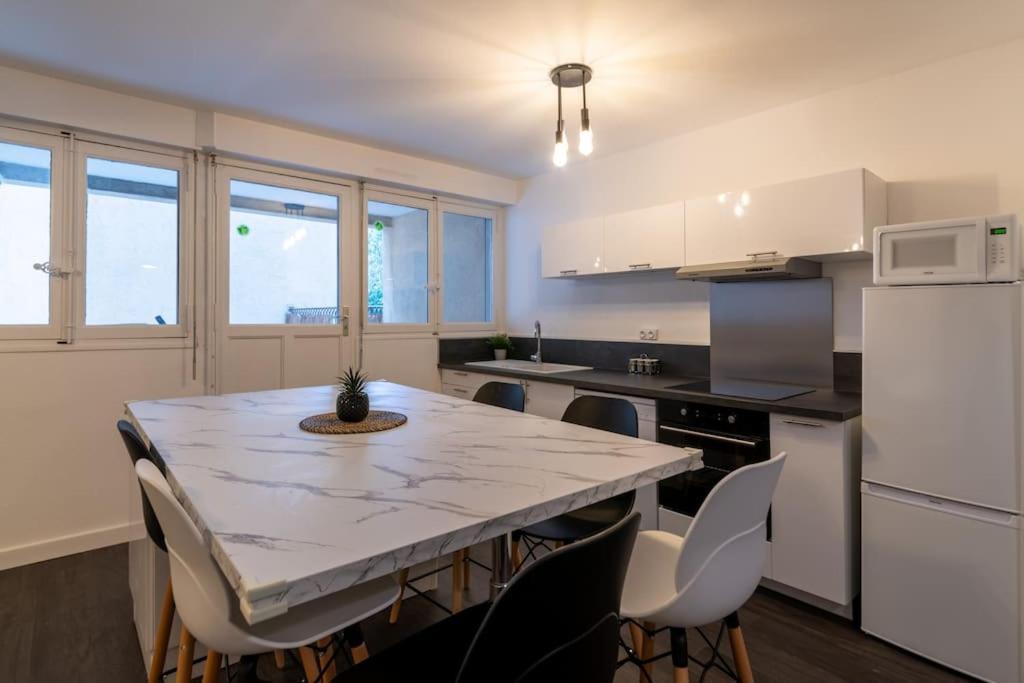 Elegant T3 Le Petit Palais Avignon Apartment Bagian luar foto